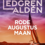Rode Augustus Maan